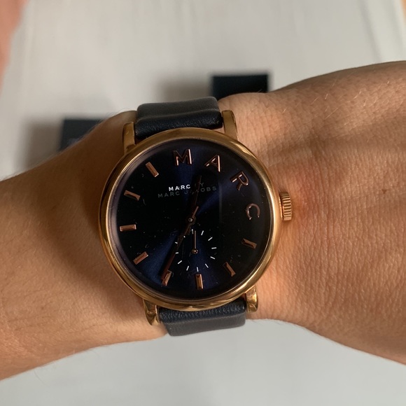 Marc by Marc Jacobs Women's MBM1329 Baker Stainless Steel Watch Navy LeatherBand - Picture 10 of 10